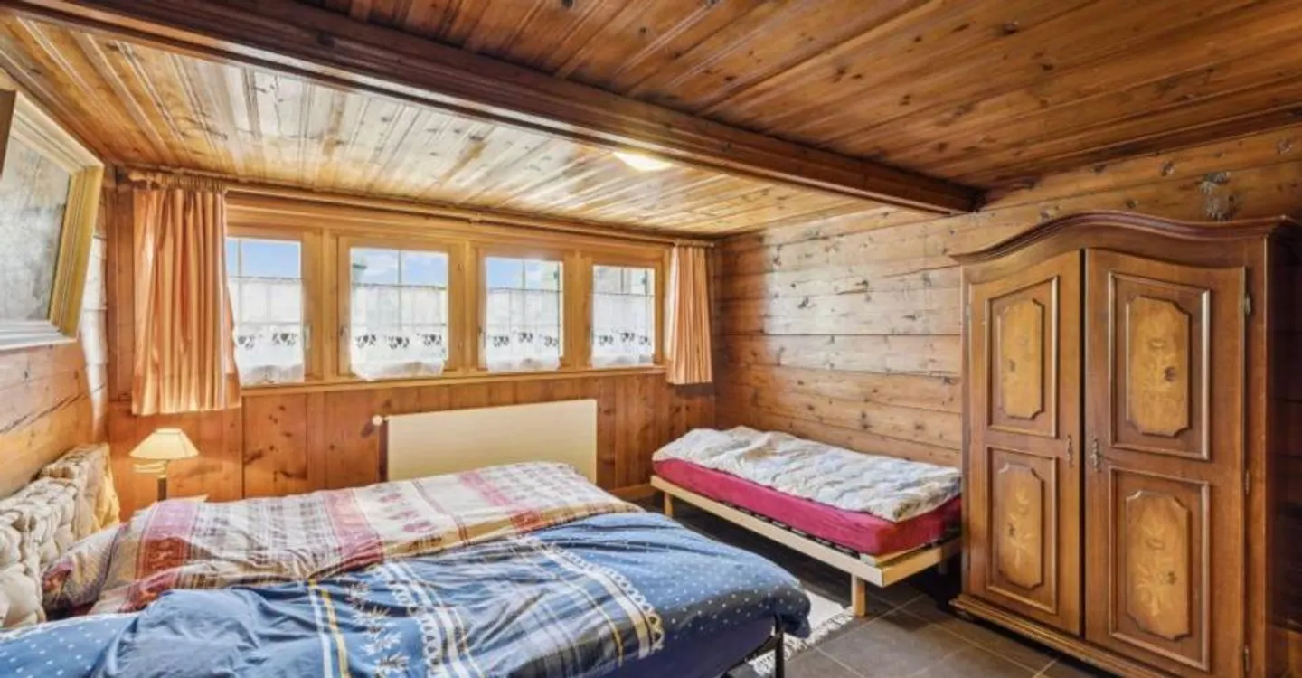 Chalet mit zwei Wohnungen im authentischen Charme - Foto 4 von 12