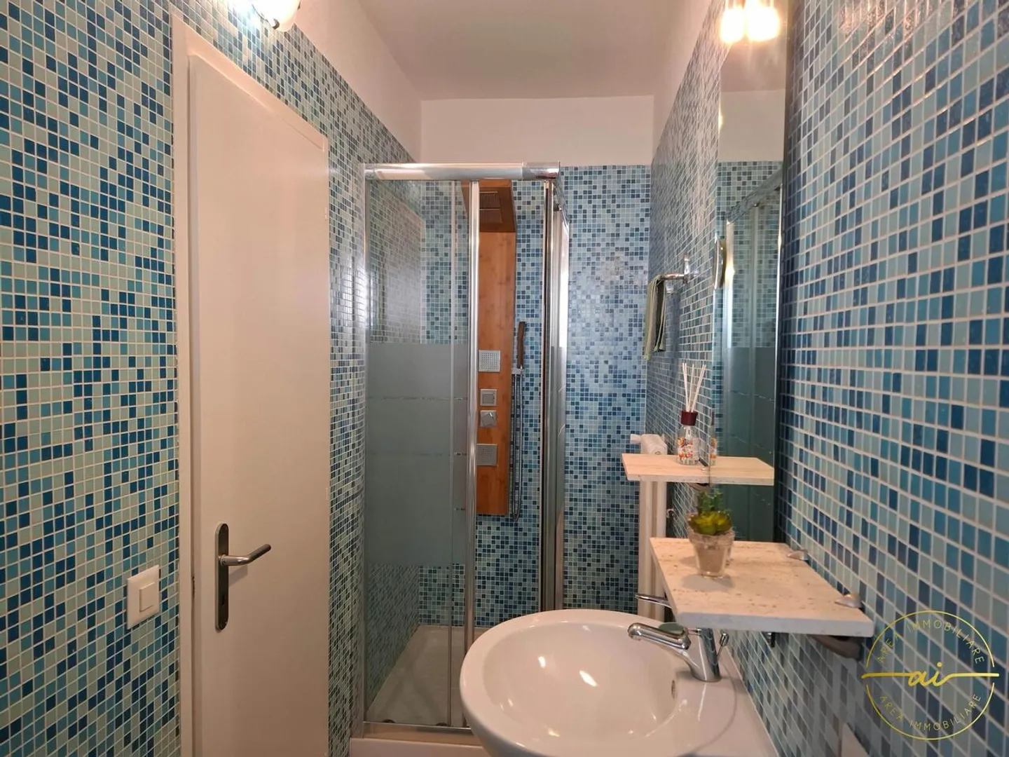 APPARTAMENTO 2.5 LOCALI CON VISTA SUL VERDE - Foto 6 di 7