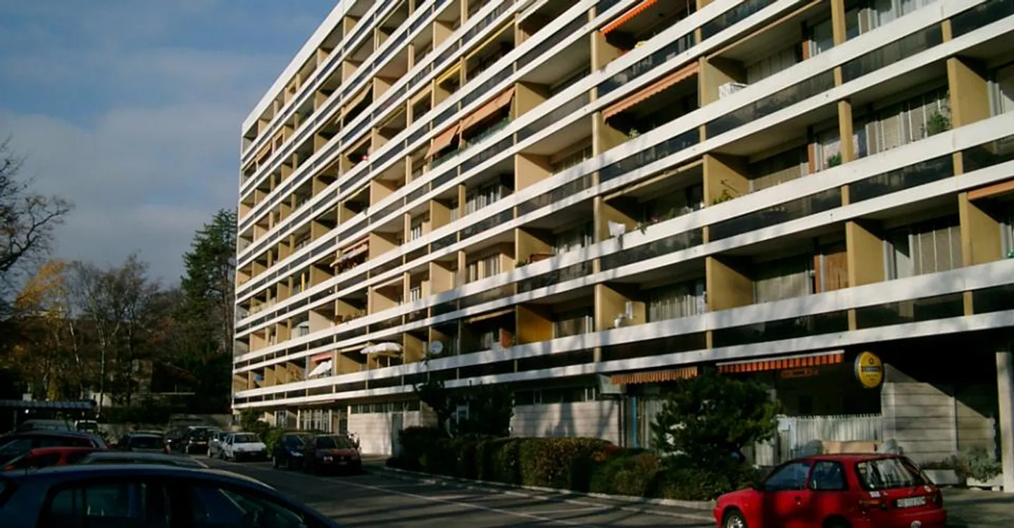 Place de Parking Extérieure - Photo 1 sur 1