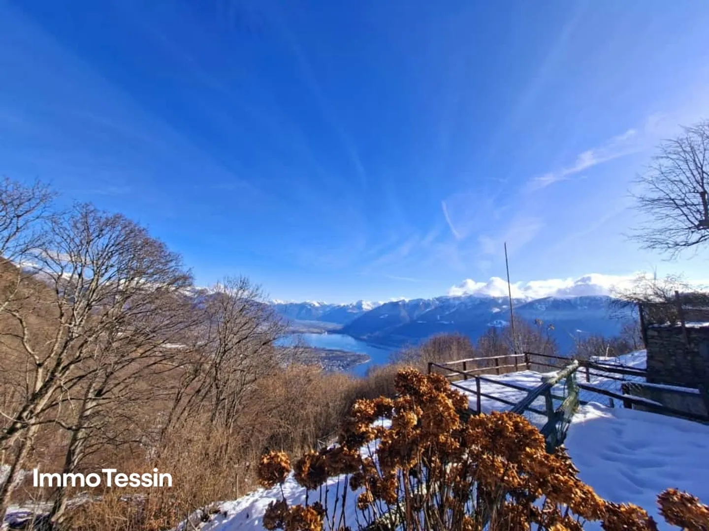 OPPORTUNITÀ: Bellissimo Rustico con vista panoramica unica sul lago in un luogo di tranquillità sopra il Lago Maggiore - Foto 6 di 13