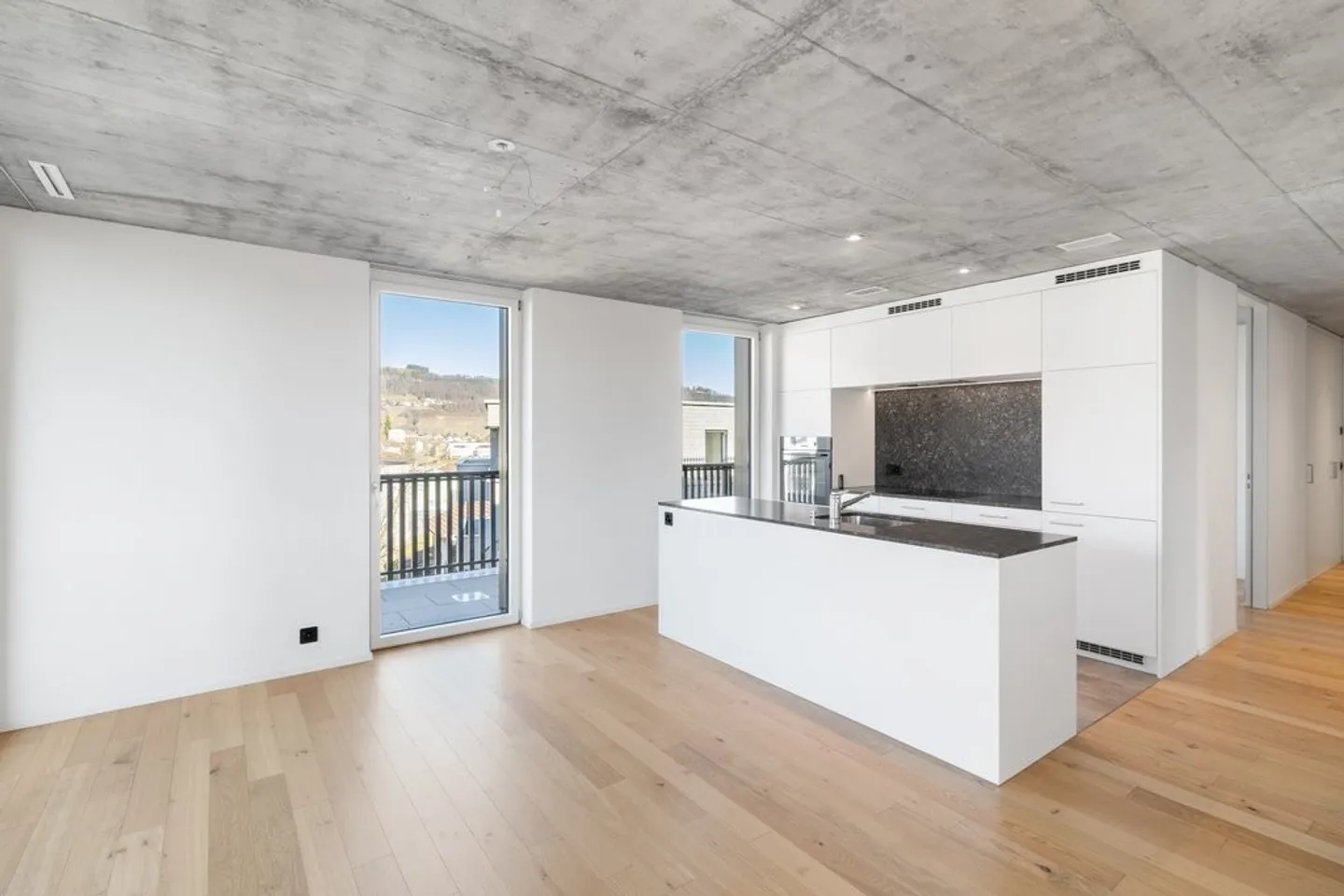Top moderne vie - avec balcon couvert et deux terrasses - Photo 3 sur 11