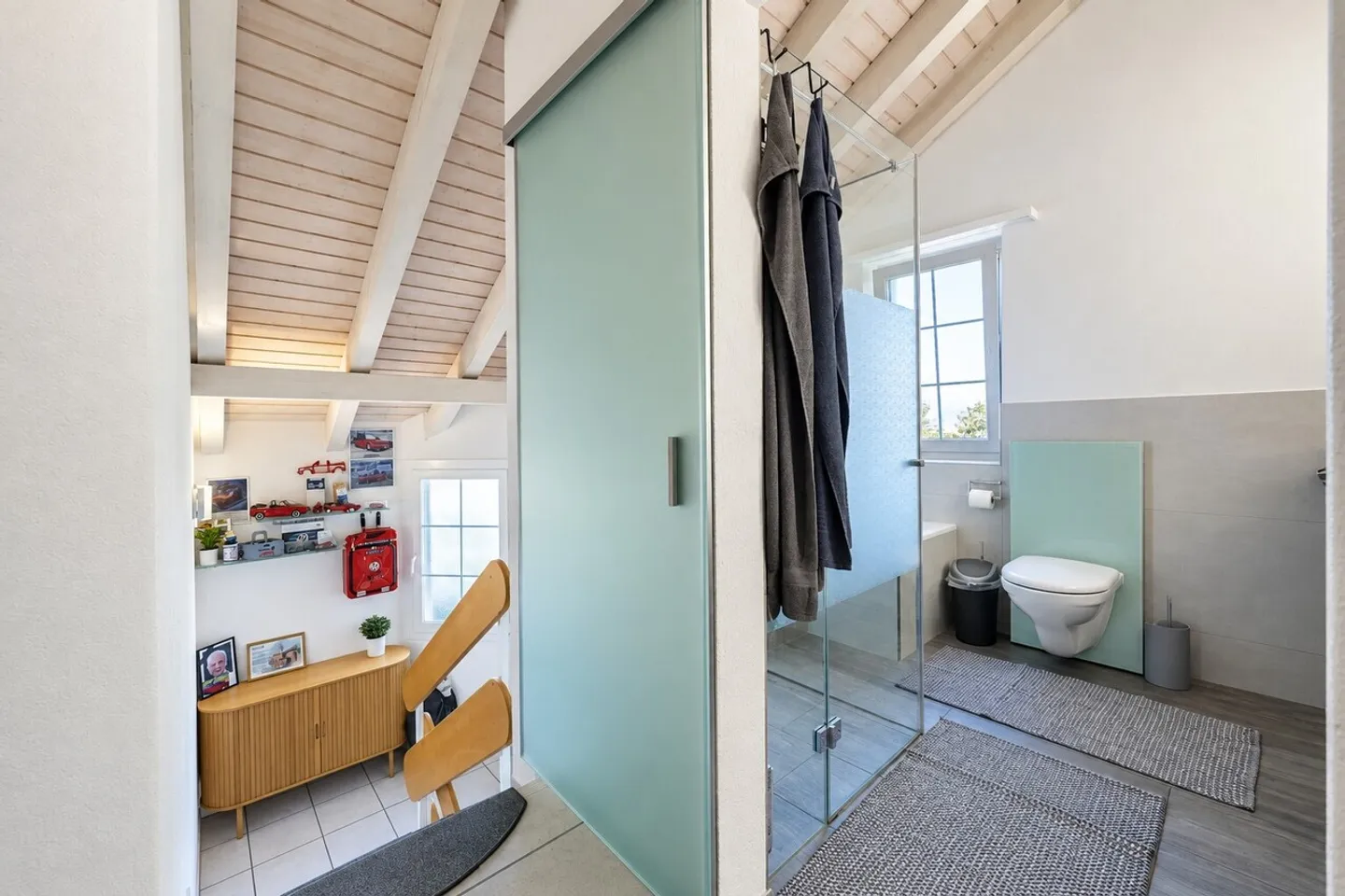 Well-maintained 5½-room single-family house with garden, veranda, and hobby room - Photo 9 of 13