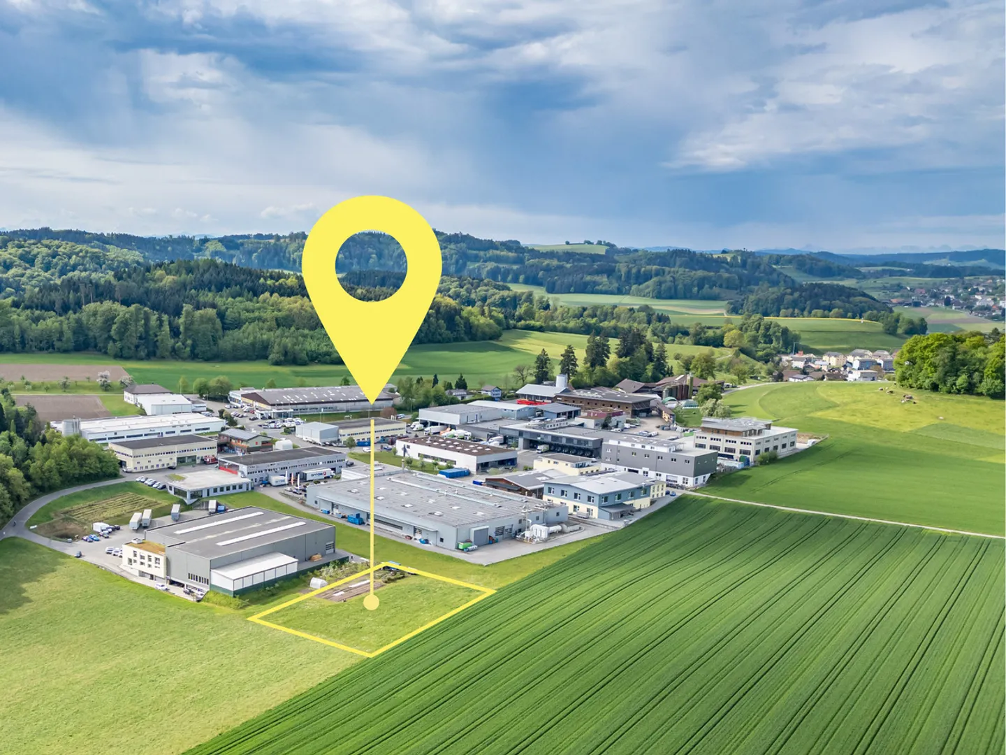 Gewerbliches Bauland mit genehmigtem Projekt - Foto 1 von 3