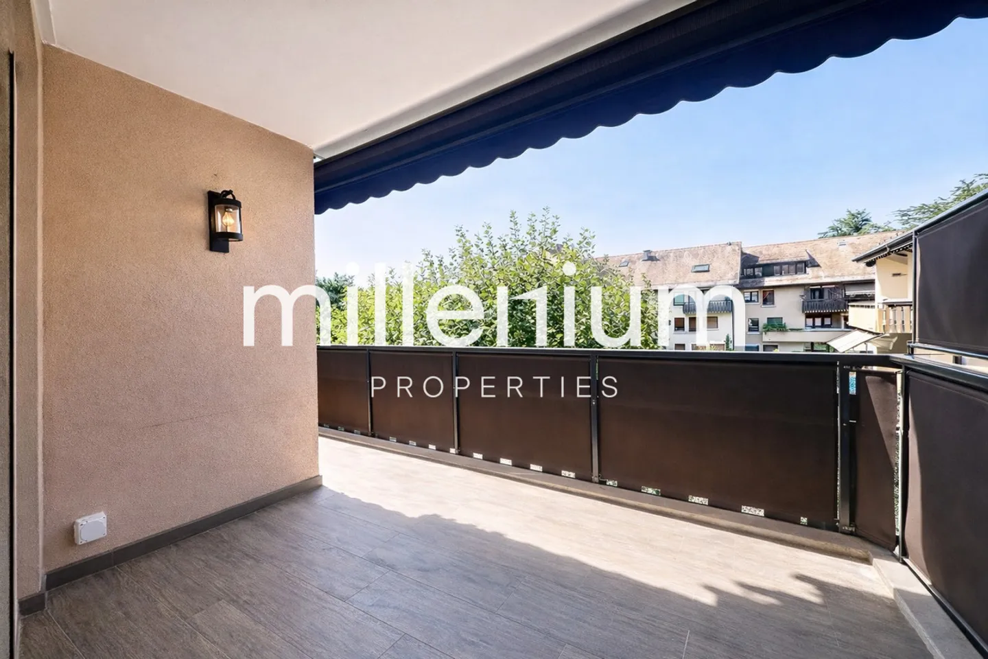 Magnificent apartment located in Corsier - Photo 3 of 11