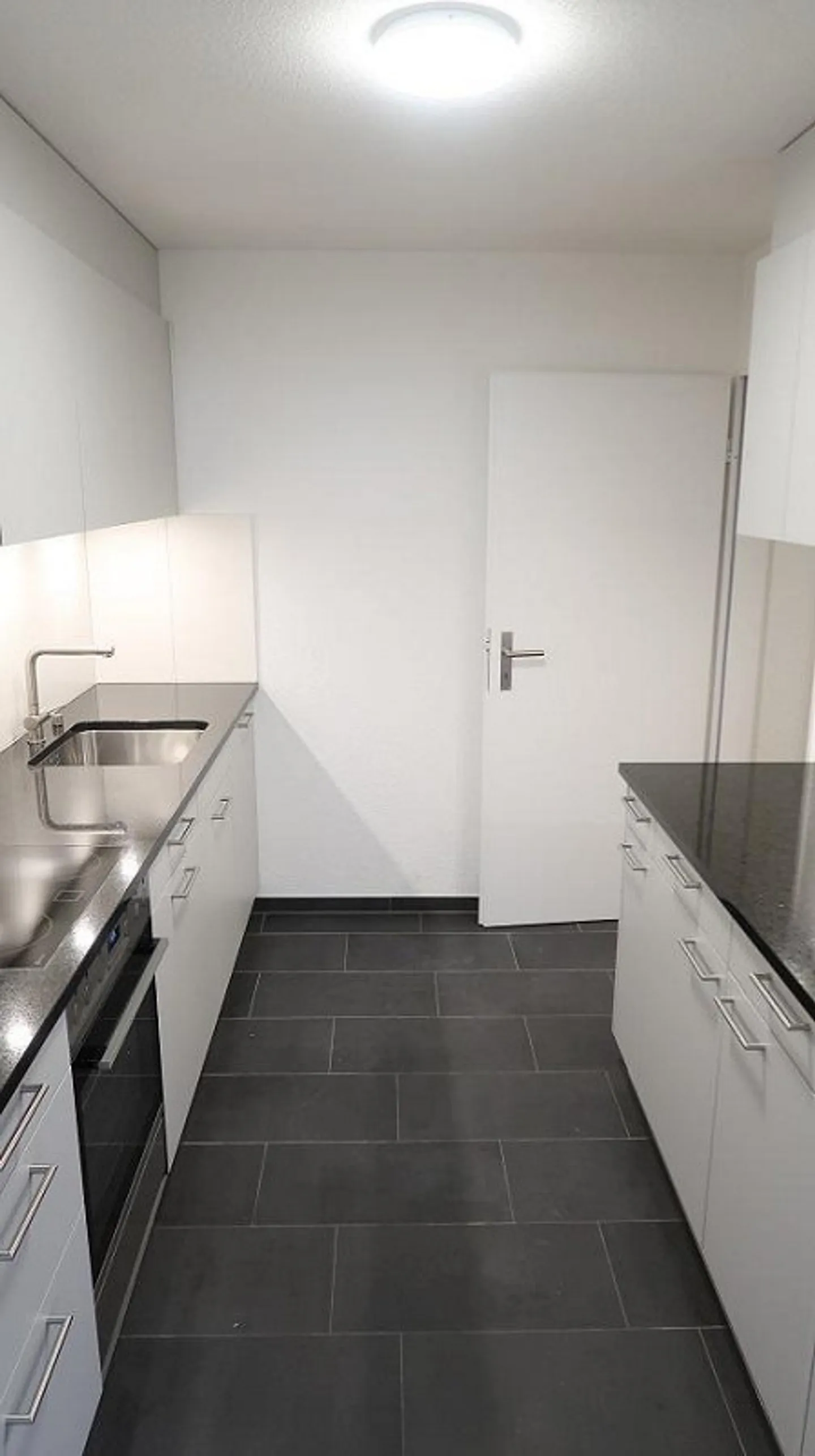 Appartamento ristrutturato di 4,5 locali a Ostermundigen - Foto 2 di 10