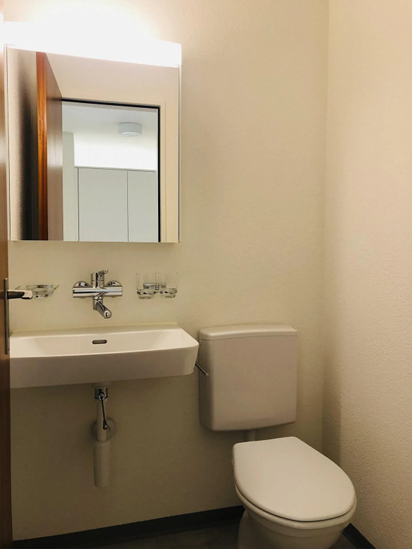 Sunny apartment in a quiet location - Photo 12 of 13