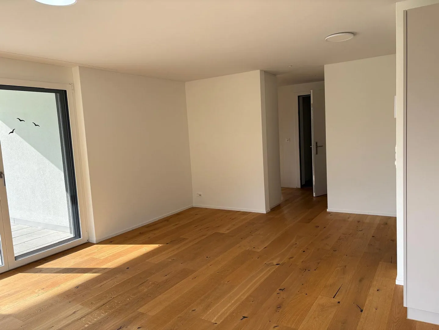 New apartment with sunny terrace – Bright, modern and quiet - Photo 4 of 10