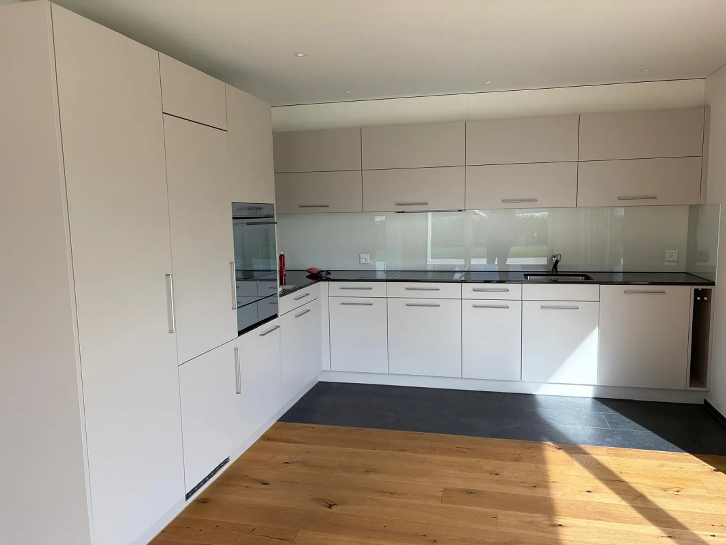 New apartment with sunny terrace – Bright, modern and quiet - Photo 6 of 10