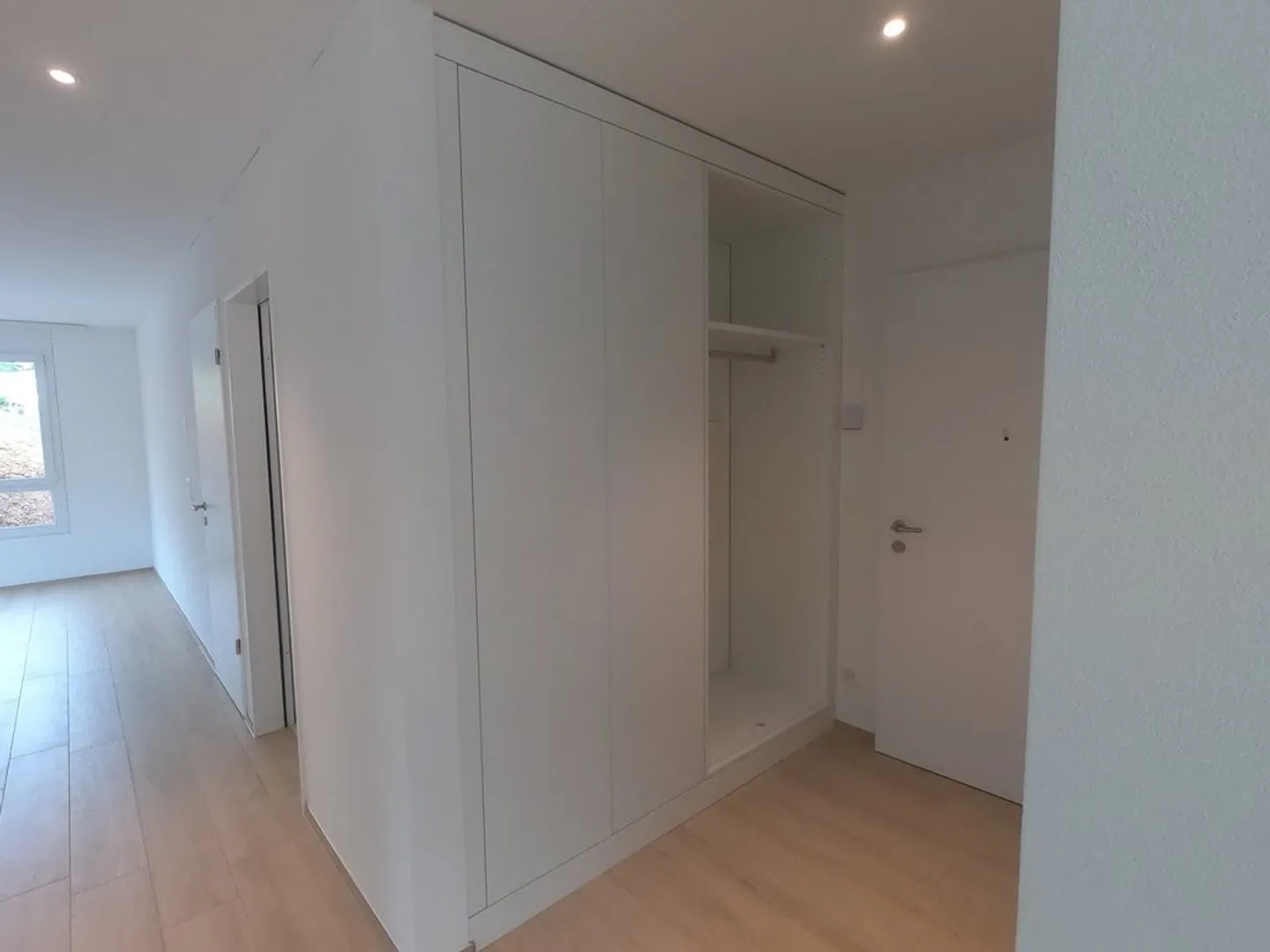 Grosszügige 2.5-Zimmer-Wohnung mit Loggia - Foto 6 di 8