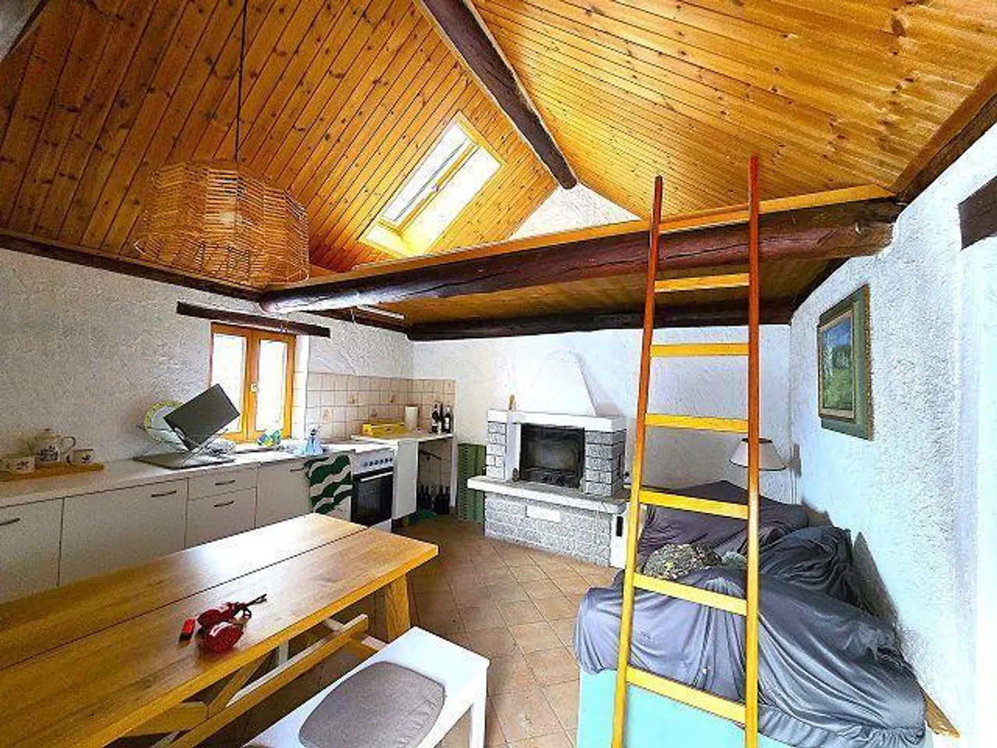 Charming Rustic Home in Gorduno - Photo 4 of 13