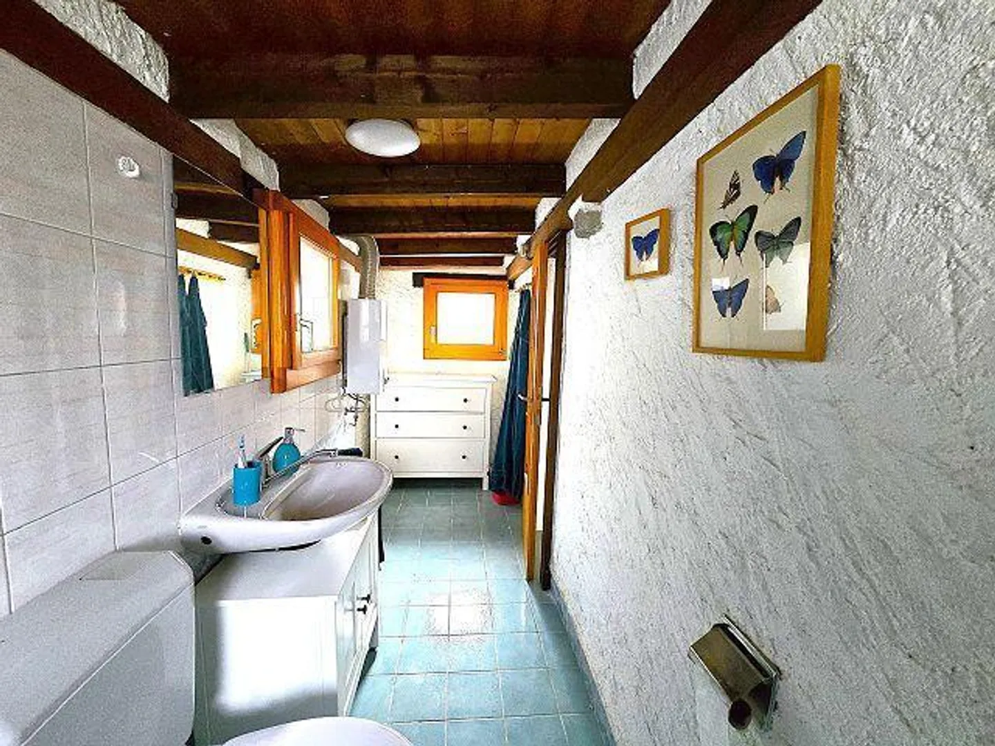 Charming Rustic Home in Gorduno - Photo 9 of 13