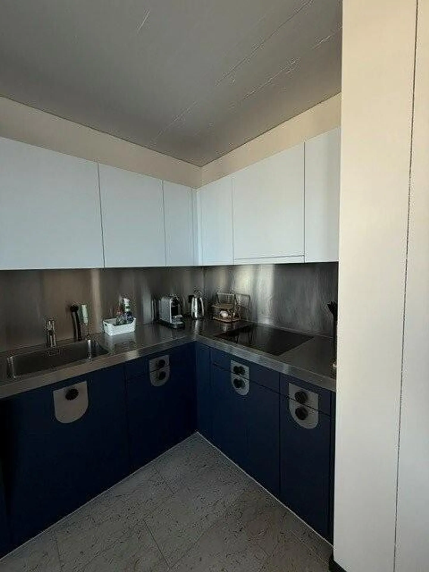 Modernes Apartment nahe Flughafen Zürich - Foto 2 von 6