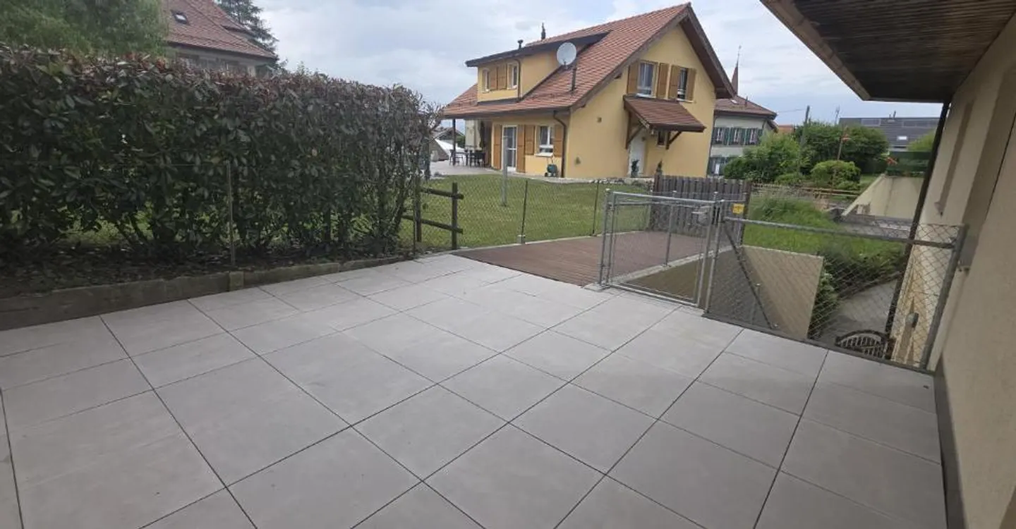Ampio Appartamento a Poliez-Pittet - Foto 10 di 10