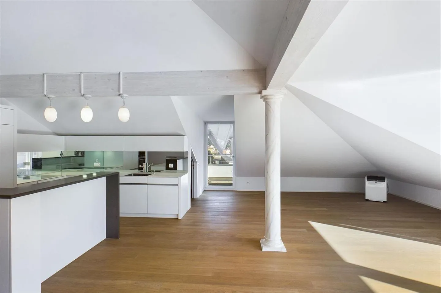 Muralto - Attico di lusso nella nobile Villa Balli | Muralto - Luxuriöse Attikawohnung in der noblen Villa Balli - Foto 10 von 13