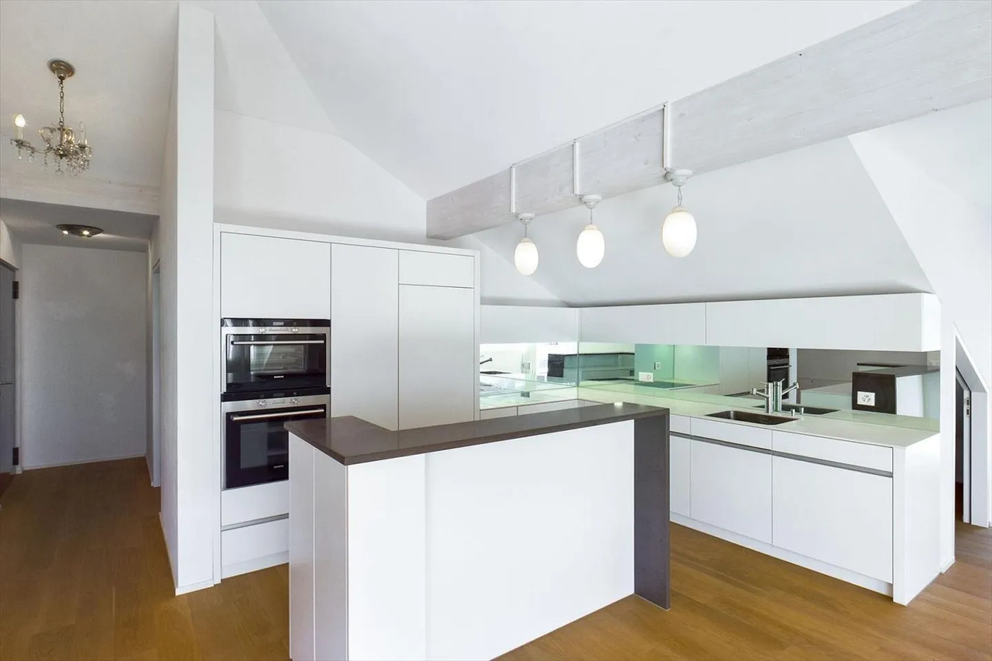 Muralto - Attico di lusso nella nobile Villa Balli | Muralto - Luxuriöse Attikawohnung in der noblen Villa Balli - Foto 12 von 13