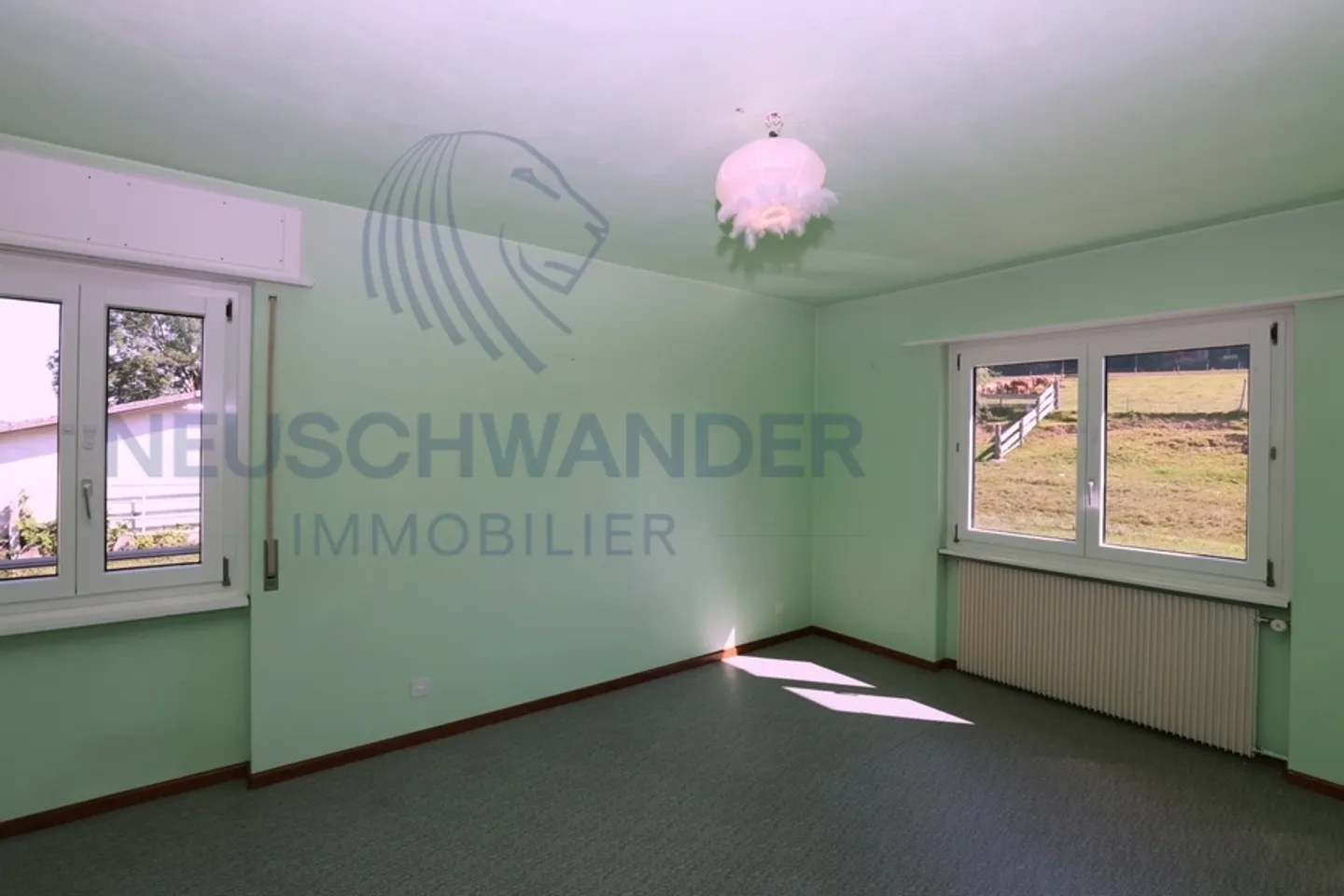 Großes Grundstück auf einem 3.200 m2 großen Grundstück inmitten der Natur. - Foto 15 von 20