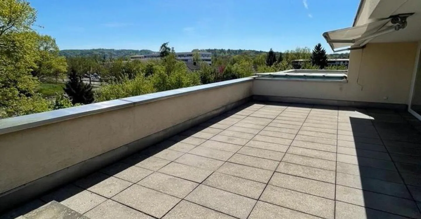 Penthouse apartment with terrace / Special offer 1 month free - Photo 3 of 11