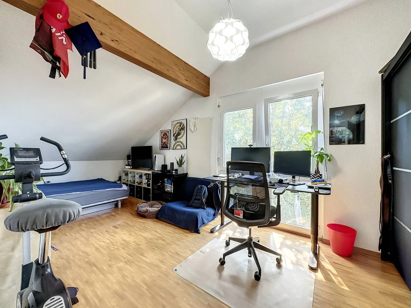 Doppelhaushälfte mit 5,5 Zimmern und Panoramablick auf den See und die Alpen! - Foto 10 von 13