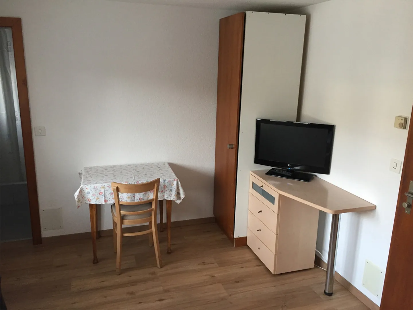 Gemütliches, möbliertes Studio/Zimmer im Dorf, Nähe See - Foto 2 von 3