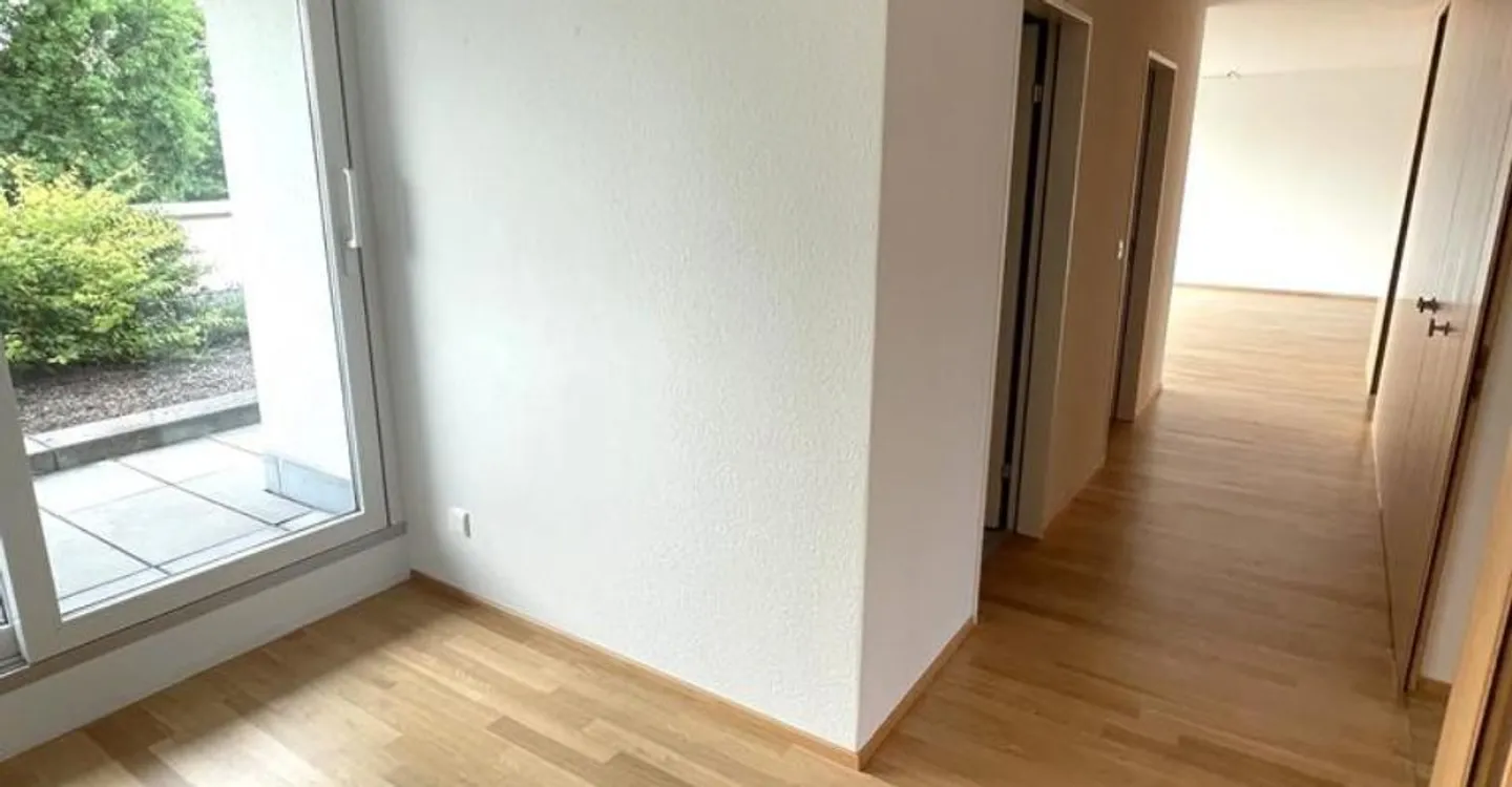 Penthouse apartment with terrace / Special offer 1 month free - Photo 6 of 11