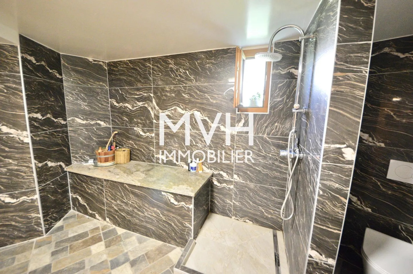 Villa d'architecte 9 pièces dans écrin de verdure - Photo 9 sur 9