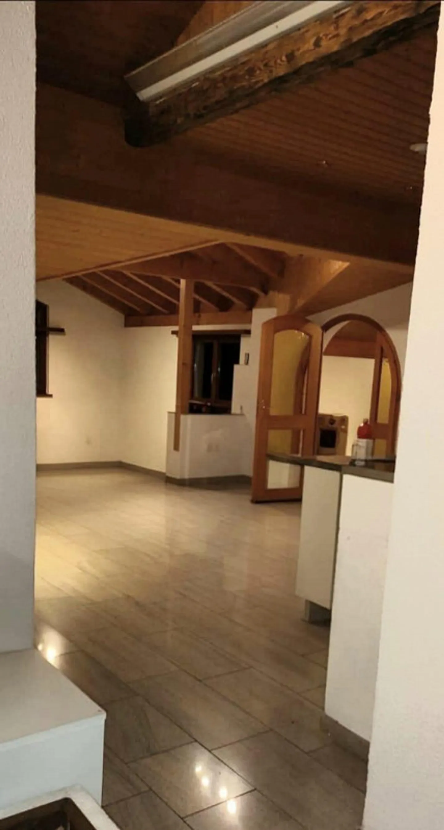 Appartement de 4 1/2 pièces situé au calme dans une maison bifamiliale à louer - Photo 4 sur 12