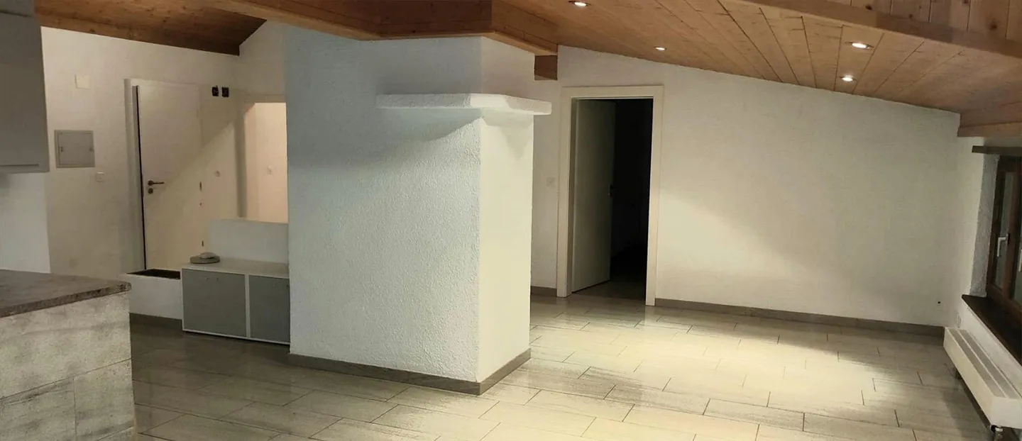 Appartement de 4 1/2 pièces situé au calme dans une maison bifamiliale à louer - Photo 8 sur 12