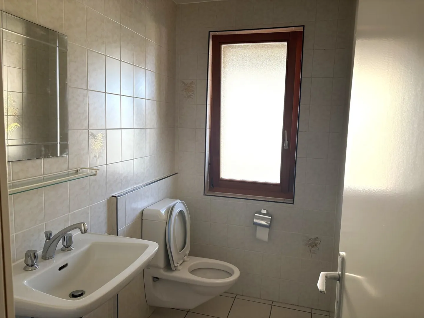Spazio Commerciale Vicino ai Servizi - Foto 4 di 9