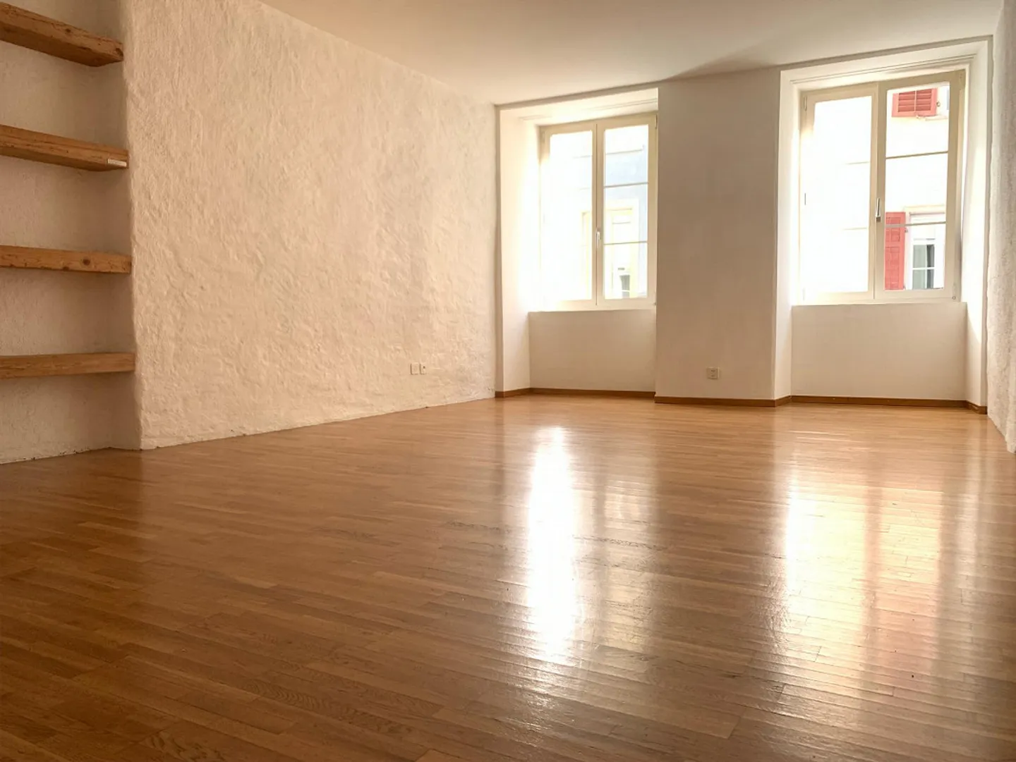 Spacious 4.5-room apartment - Photo 2 of 7