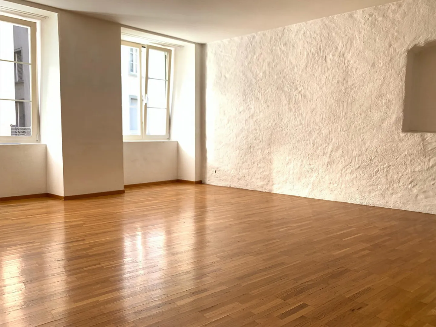 Spacious 4.5-room apartment - Photo 1 of 7