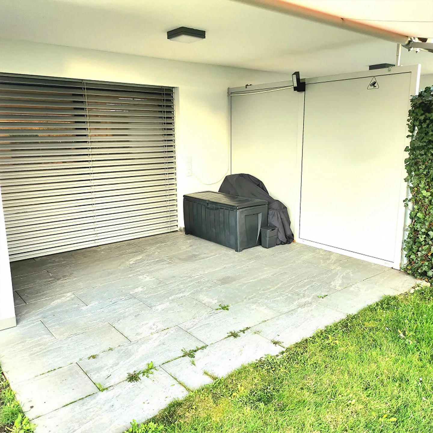 Garden apartment with many extras - Photo 9 of 10