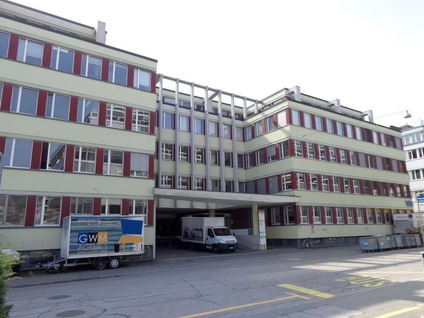 Vielseitige Gewerbefläche in Zürich - Foto 1 von 6