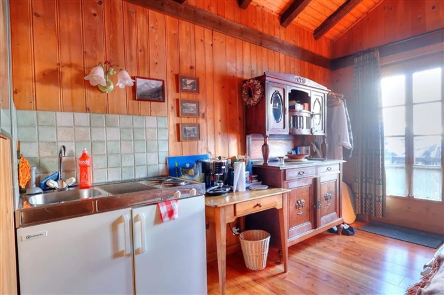 Prassurny | Studio with Garage and Row House Barn - Photo 6 of 8