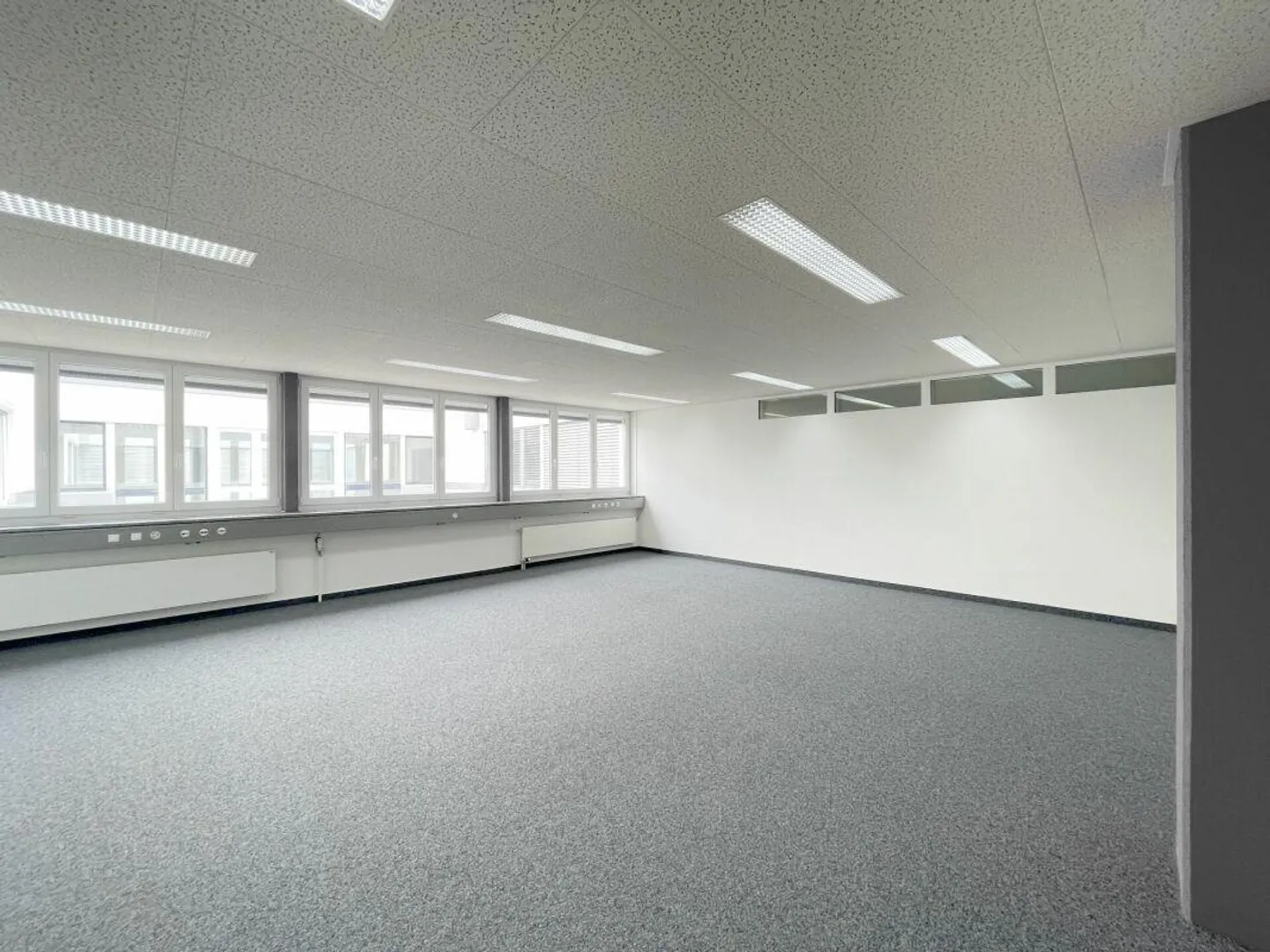 Single Office for Rent 20 - 52 m2 - depending on needs - Photo 4 of 8
