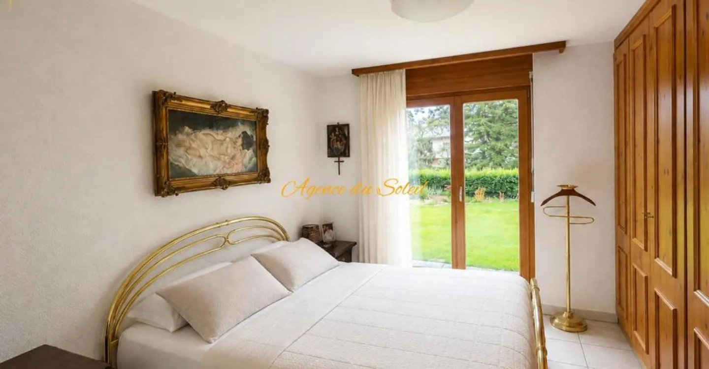 Außergewöhnliches Familienchalet in privilegierter, ruhiger und grüner Umgebung in Crans! - Foto 9 von 13