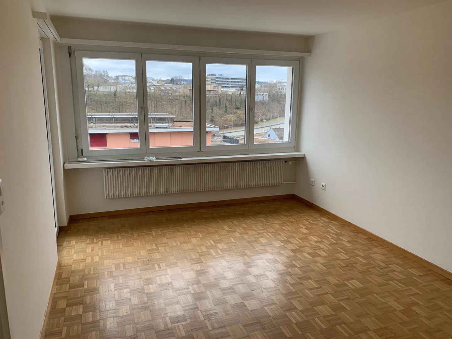 4.5 Zimmerwohnung mit Balkon - Foto 1 von 9