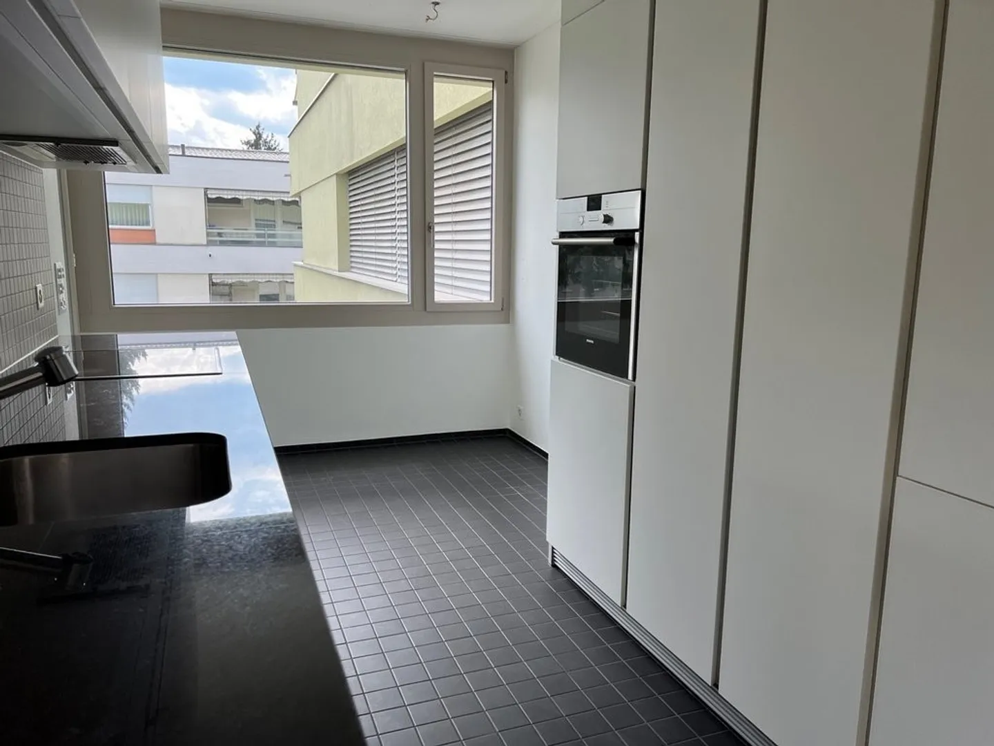 Appartement de rêve dans un quartier familial - Photo 3 sur 5