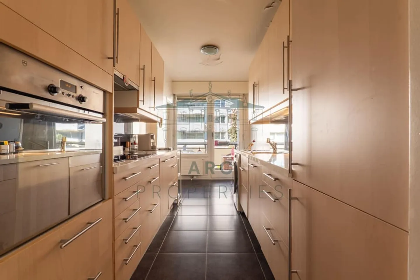 CHAMPEL - CROSSING APARTMENT - Photo 5 of 11