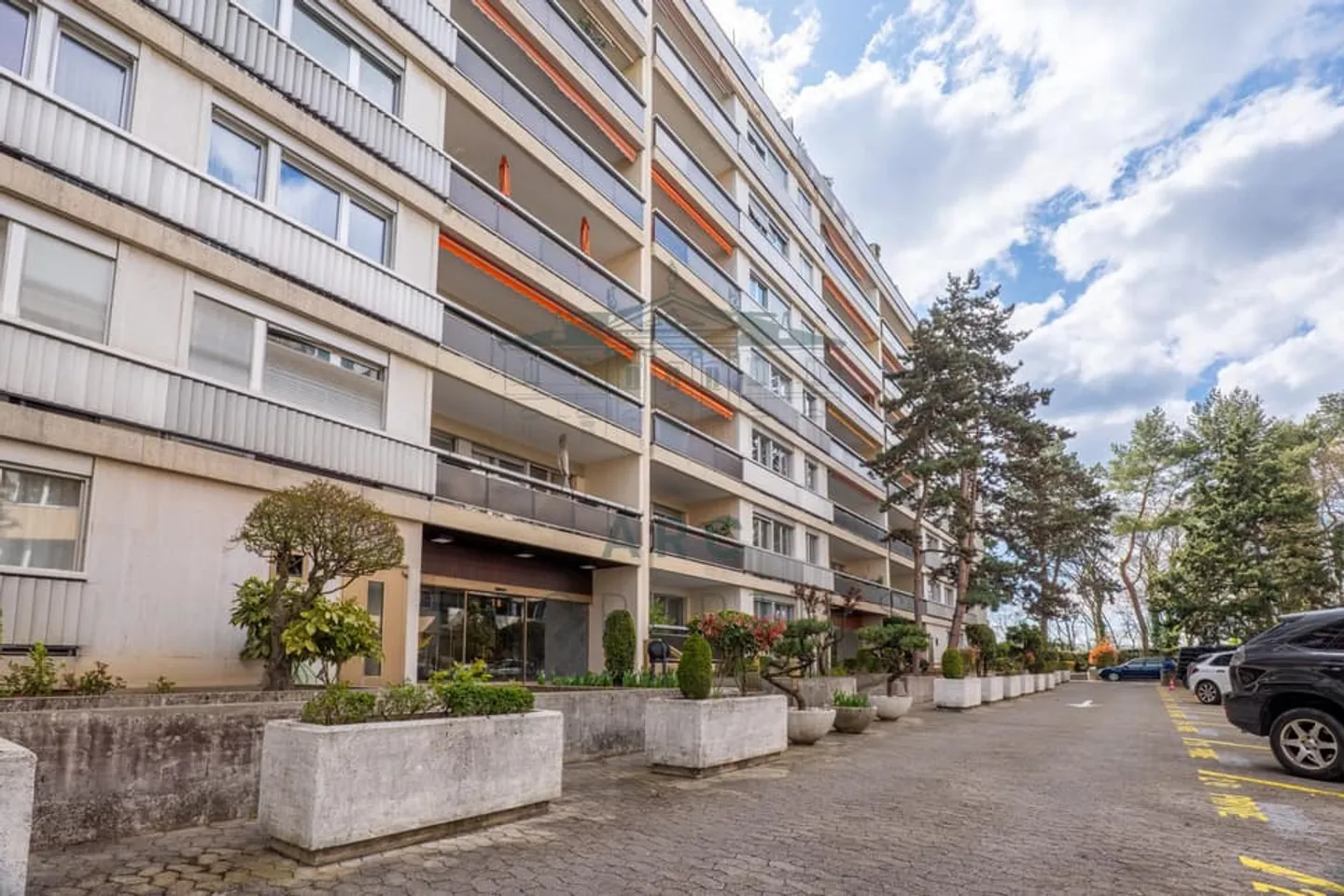 CHAMPEL - CROSSING APARTMENT - Photo 11 of 11