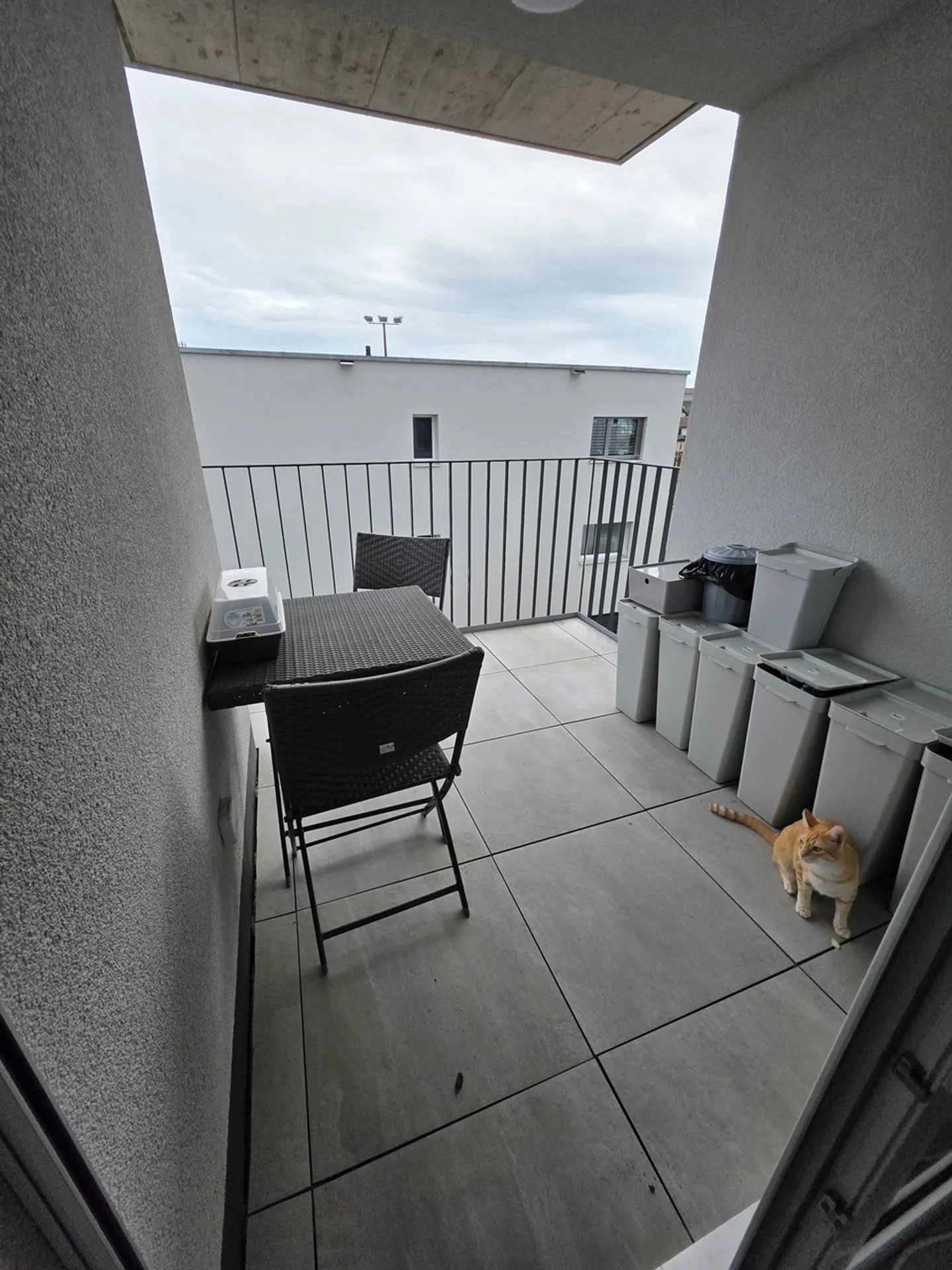 Magnifico studio nel cuore di Siviriez, con balcone - Foto 5 di 6