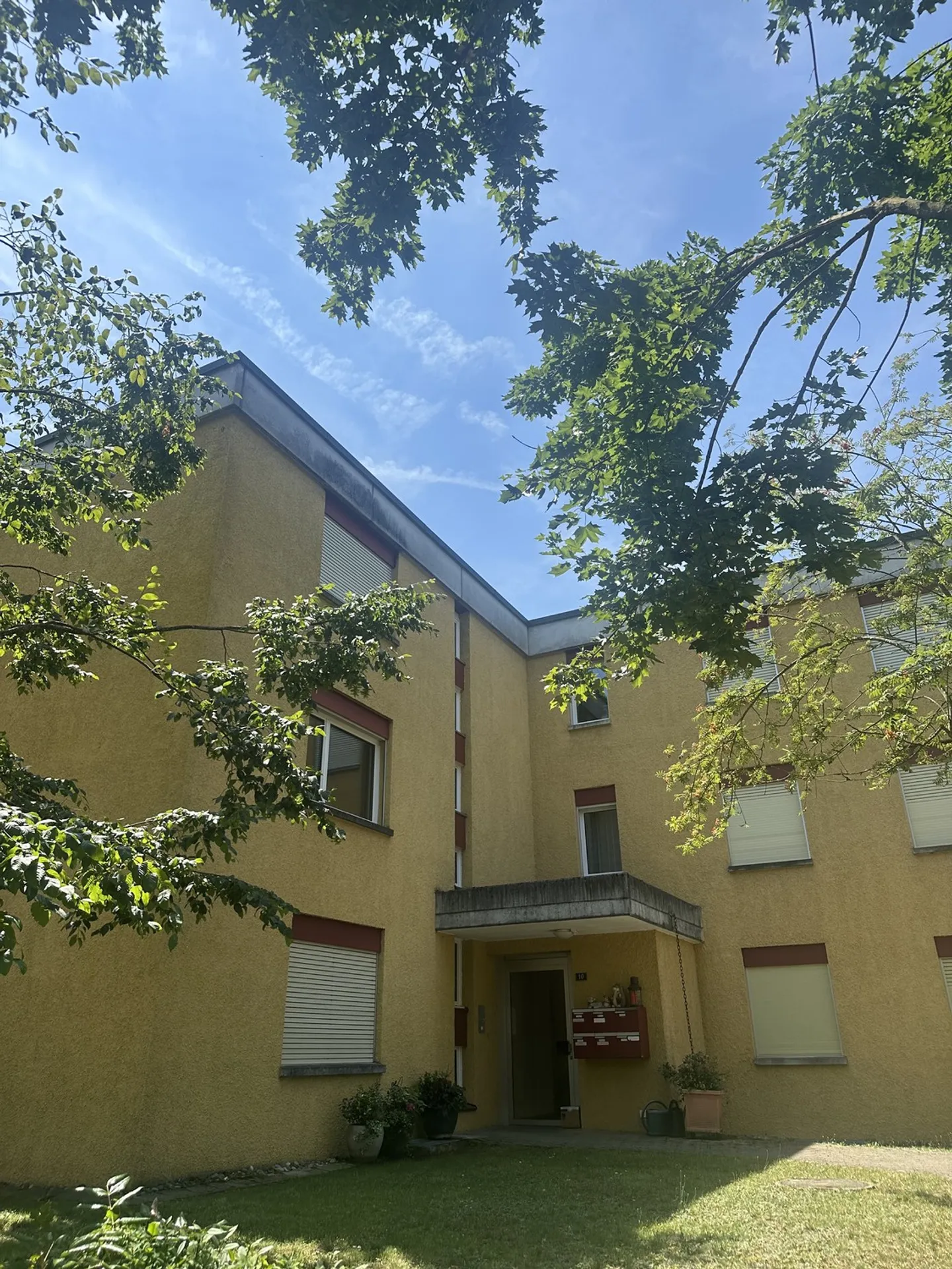 Appartamento 3.5 locali appena ristrutturato di circa 100 m² a Bülach - Foto 1 di 8