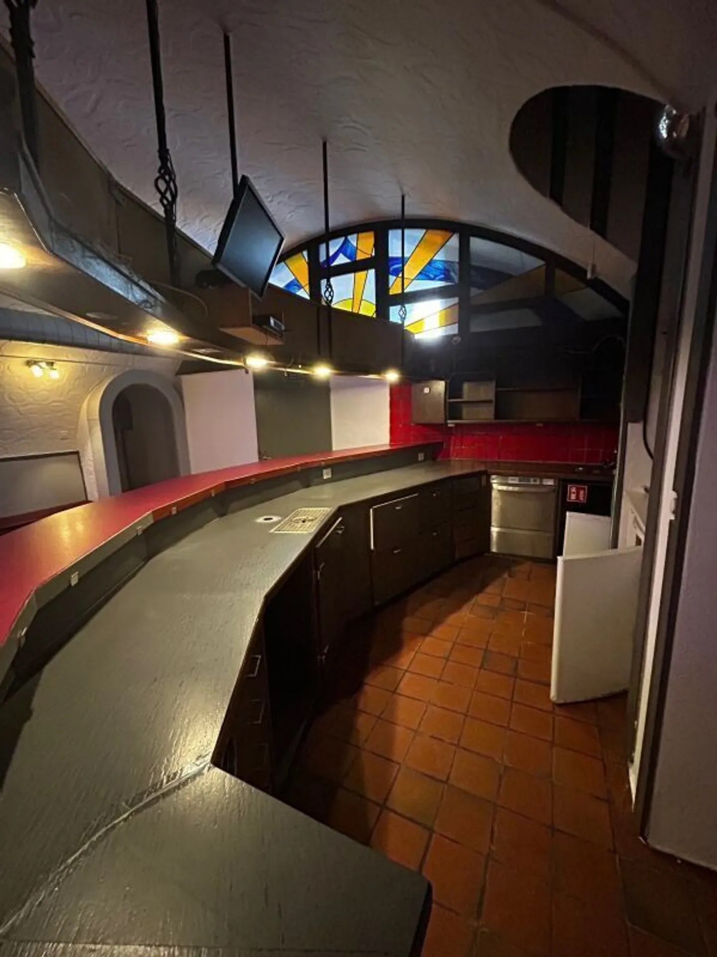 Bar culturale / cantina della birra / clubhouse / cantina di campionamento / sala freccette, ecc. - Foto 8 di 10