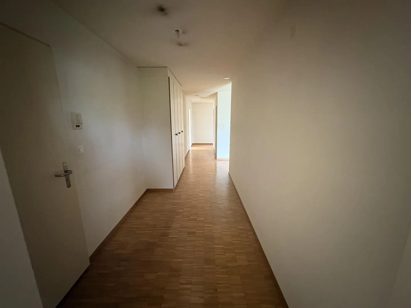 Appartamento 3.5 locali appena ristrutturato di circa 100 m² a Bülach - Foto 2 di 8