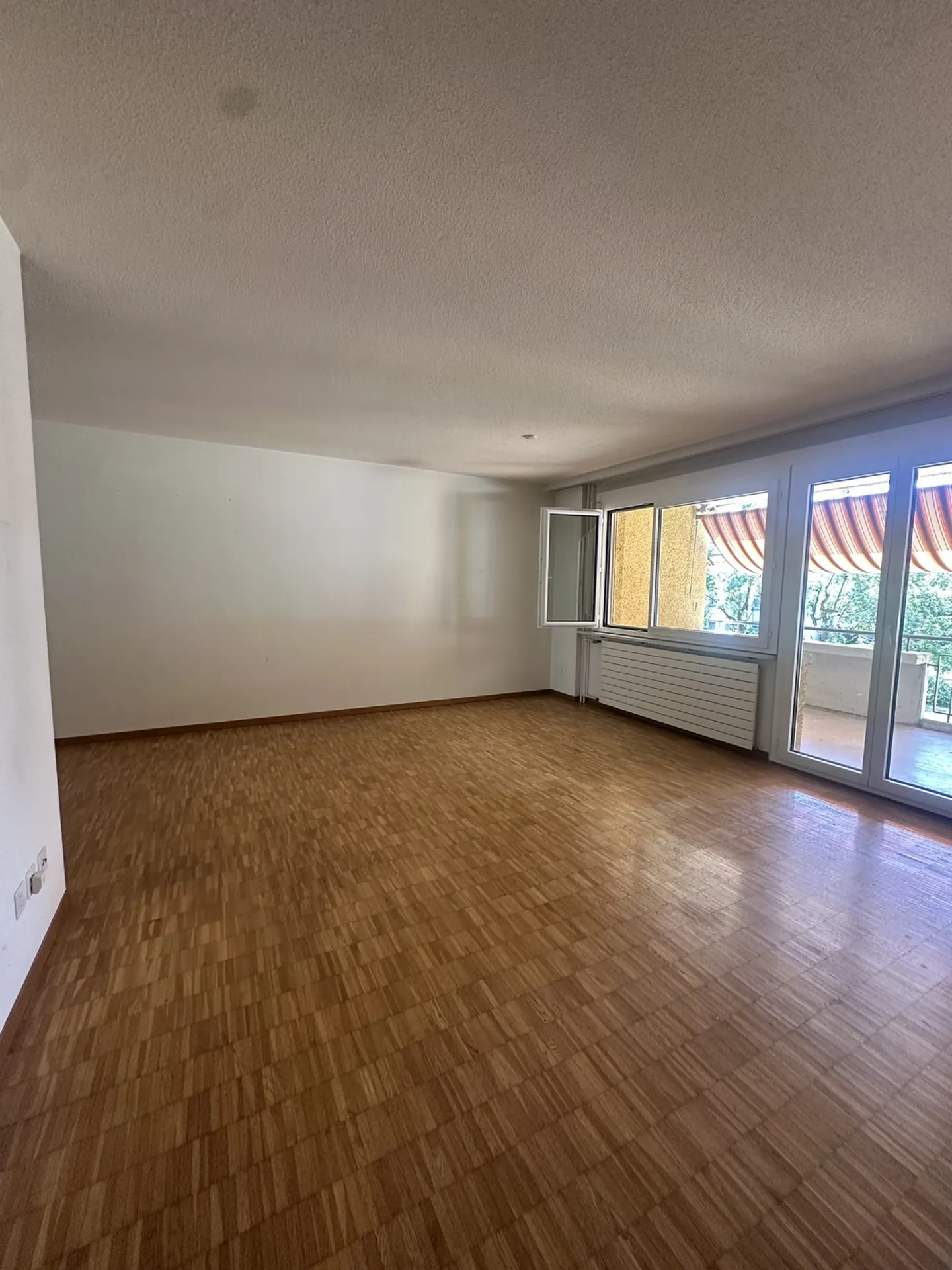Appartamento 3.5 locali appena ristrutturato di circa 100 m² a Bülach - Foto 7 di 8