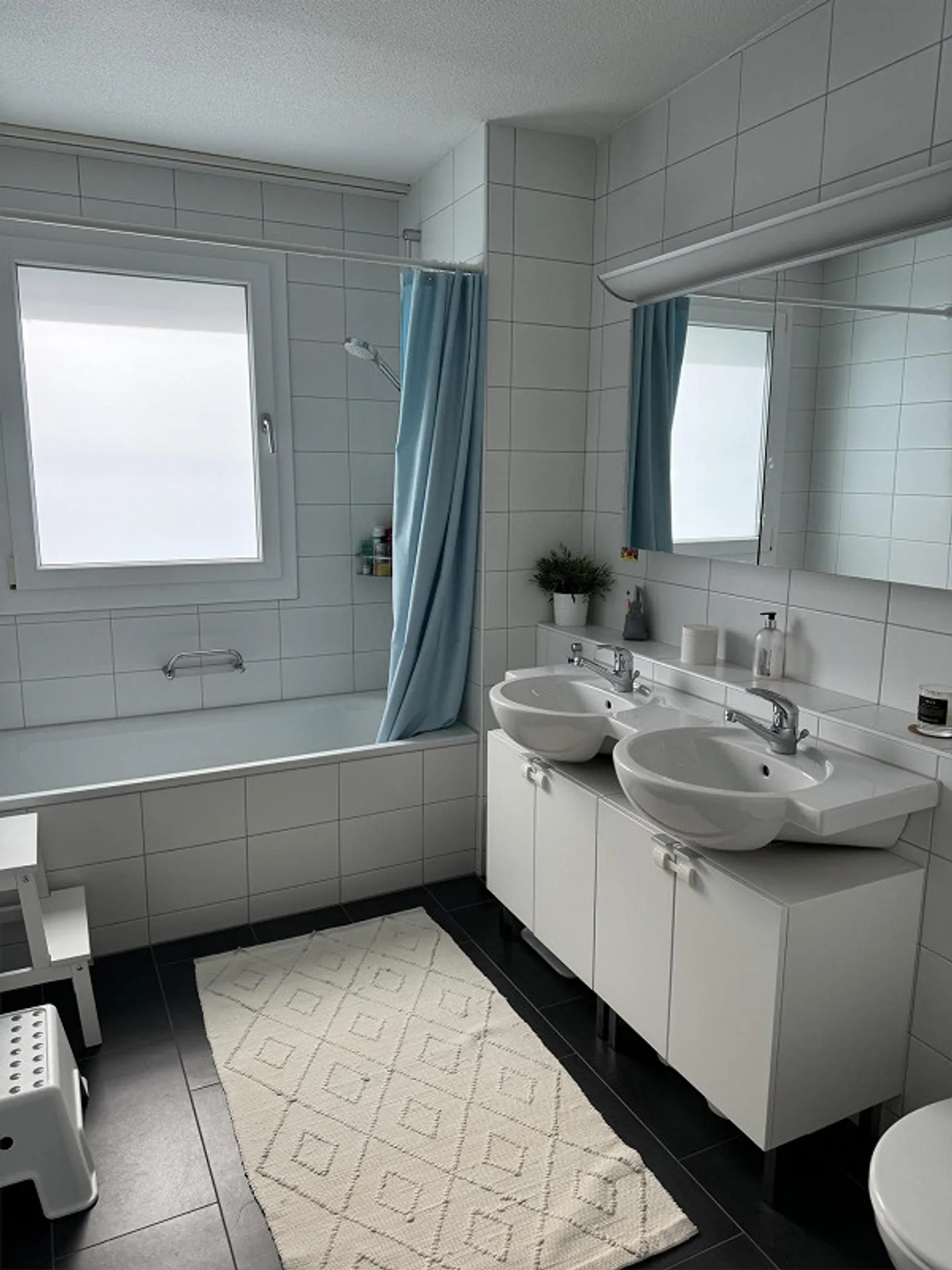 Geräumige Attikawohnung mit Terrassen - Foto 2 von 24