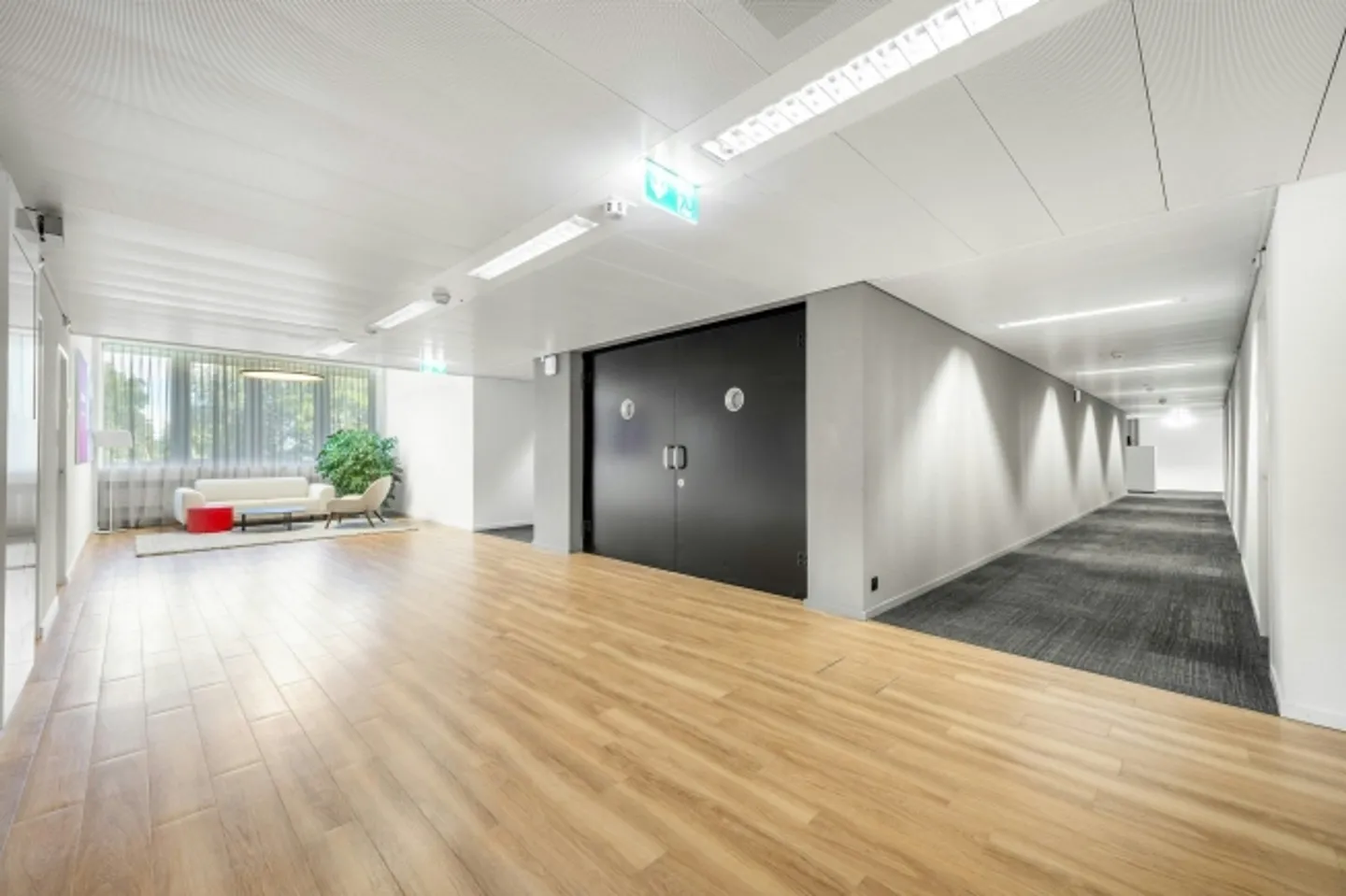 110m² Open-Space Bureaux et Espaces Commerciaux dans le Campus Horgen Labs - Photo 7 sur 11