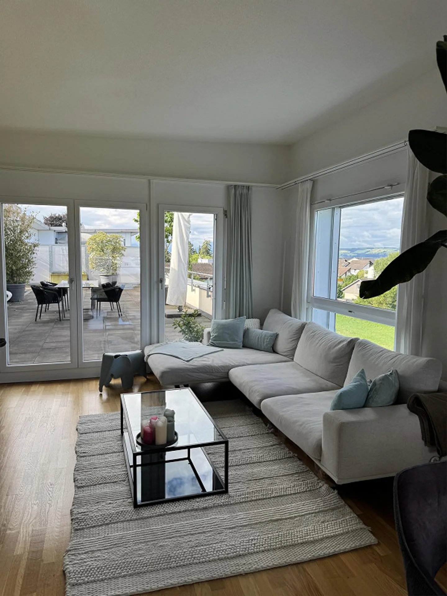 Geräumige Attikawohnung mit Terrassen - Foto 17 von 24