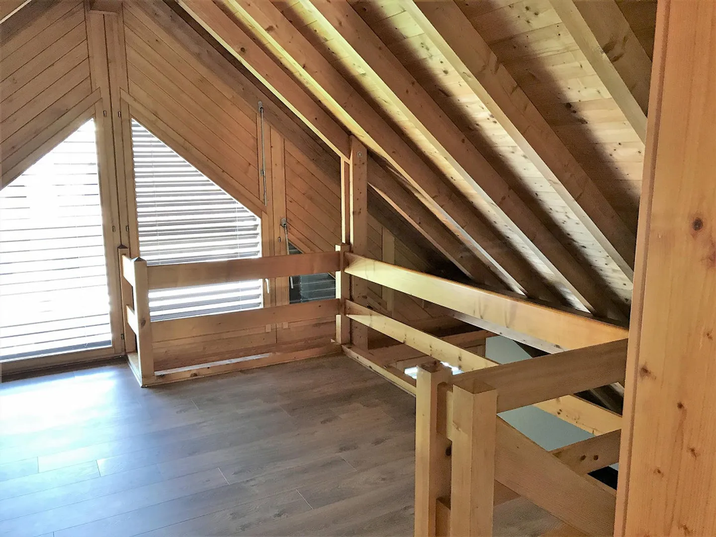 Maisonette Dachwohnung 4 1/2 Zimmer mit Galerie - Foto 18 von 20