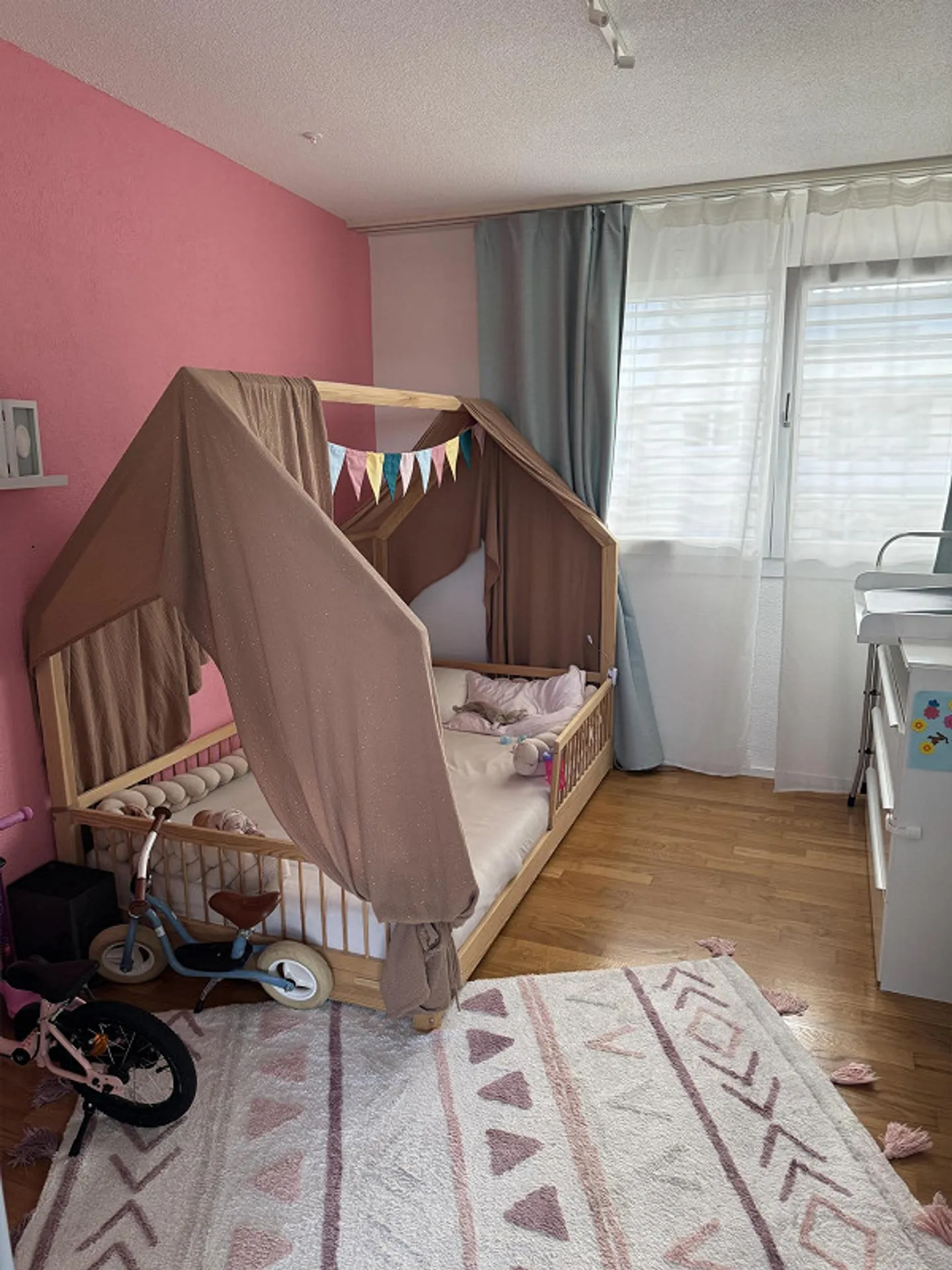 Geräumige Attikawohnung mit Terrassen - Foto 21 von 24
