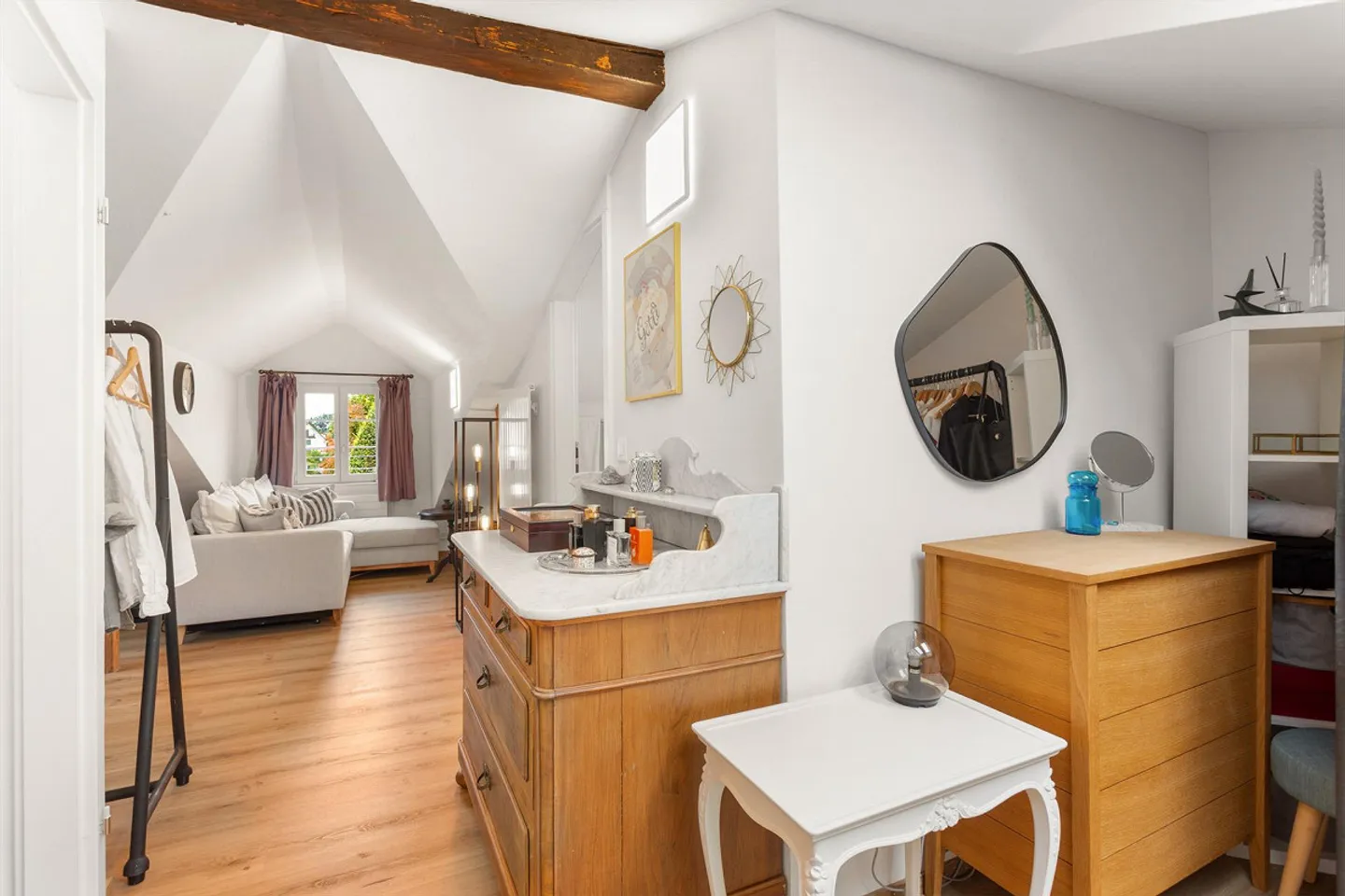 Le charme historique rencontre le style de vie moderne - Photo 3 sur 5